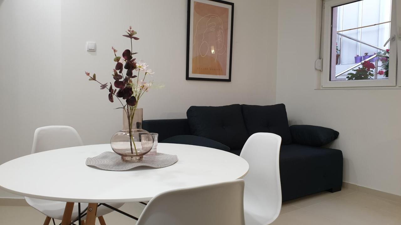 Lovely Private Flats Free Parking Νόβι Σαντ Εξωτερικό φωτογραφία