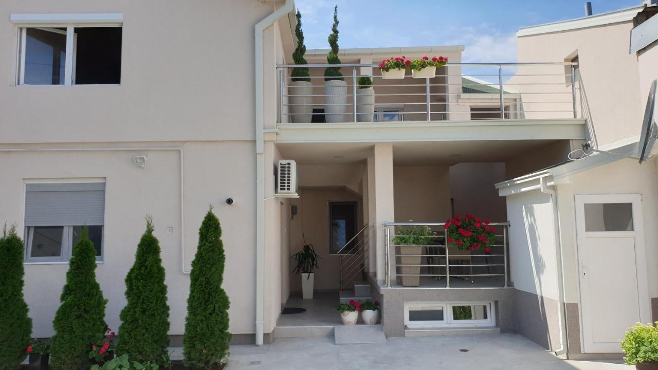 Lovely Private Flats Free Parking Νόβι Σαντ Εξωτερικό φωτογραφία
