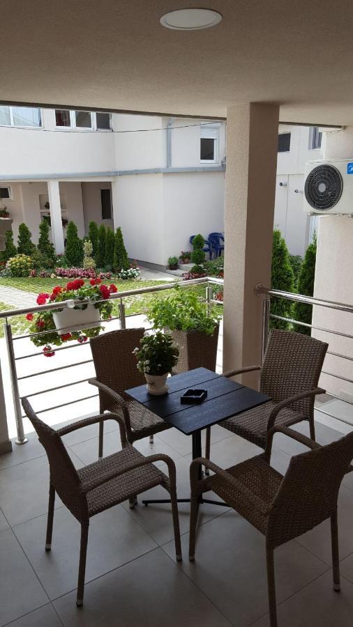 Lovely Private Flats Free Parking Νόβι Σαντ Εξωτερικό φωτογραφία