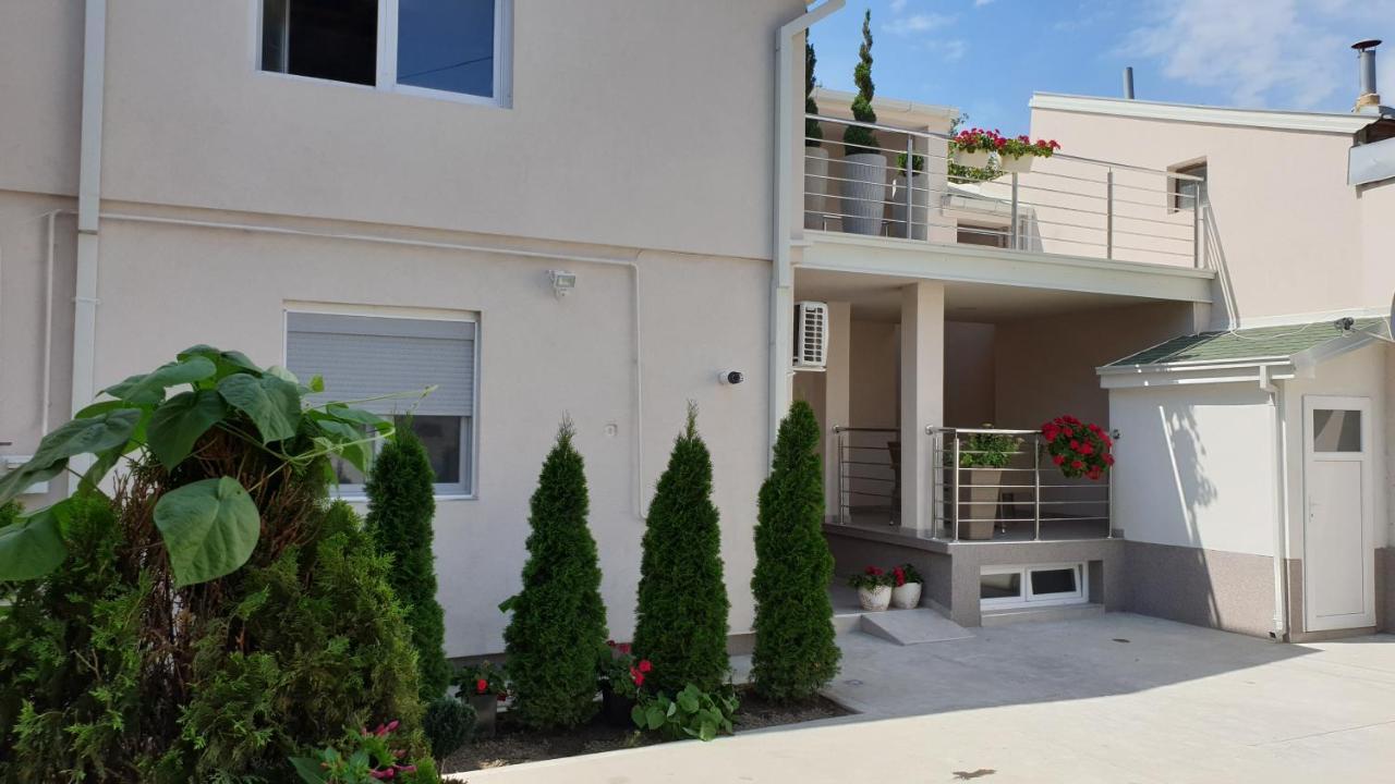 Lovely Private Flats Free Parking Νόβι Σαντ Εξωτερικό φωτογραφία