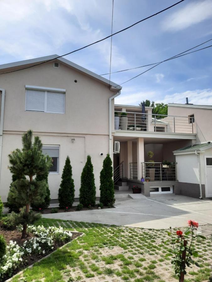 Lovely Private Flats Free Parking Νόβι Σαντ Εξωτερικό φωτογραφία